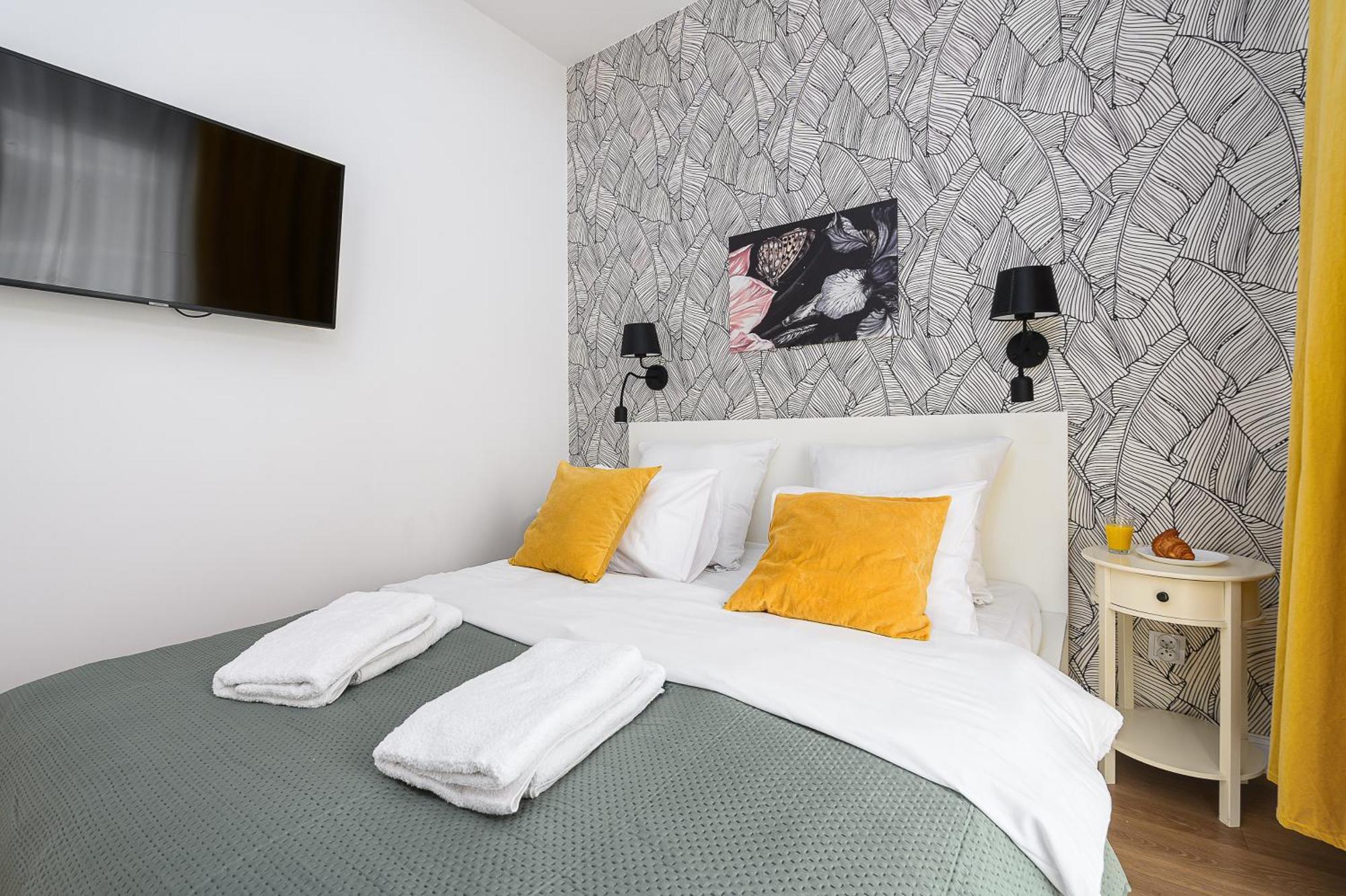 Prymasa Tysiaclecia - P&O Serviced Apartments Warschau Buitenkant foto