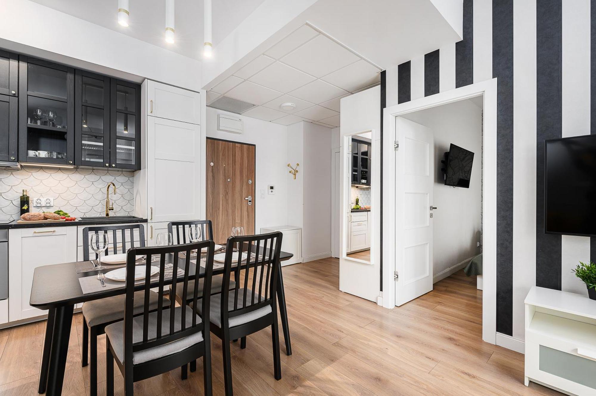 Prymasa Tysiaclecia - P&O Serviced Apartments Warschau Buitenkant foto