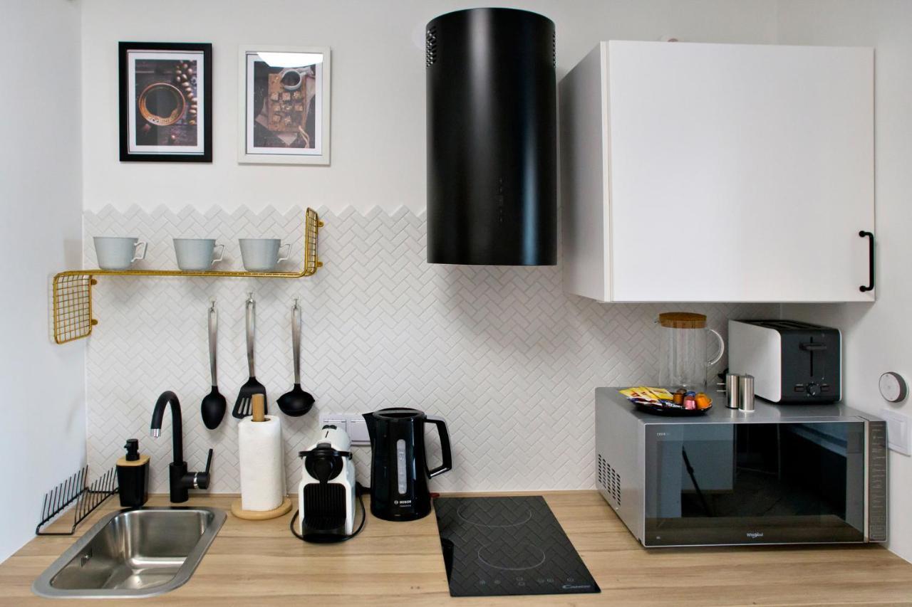 Prymasa Tysiaclecia - P&O Serviced Apartments Warschau Buitenkant foto